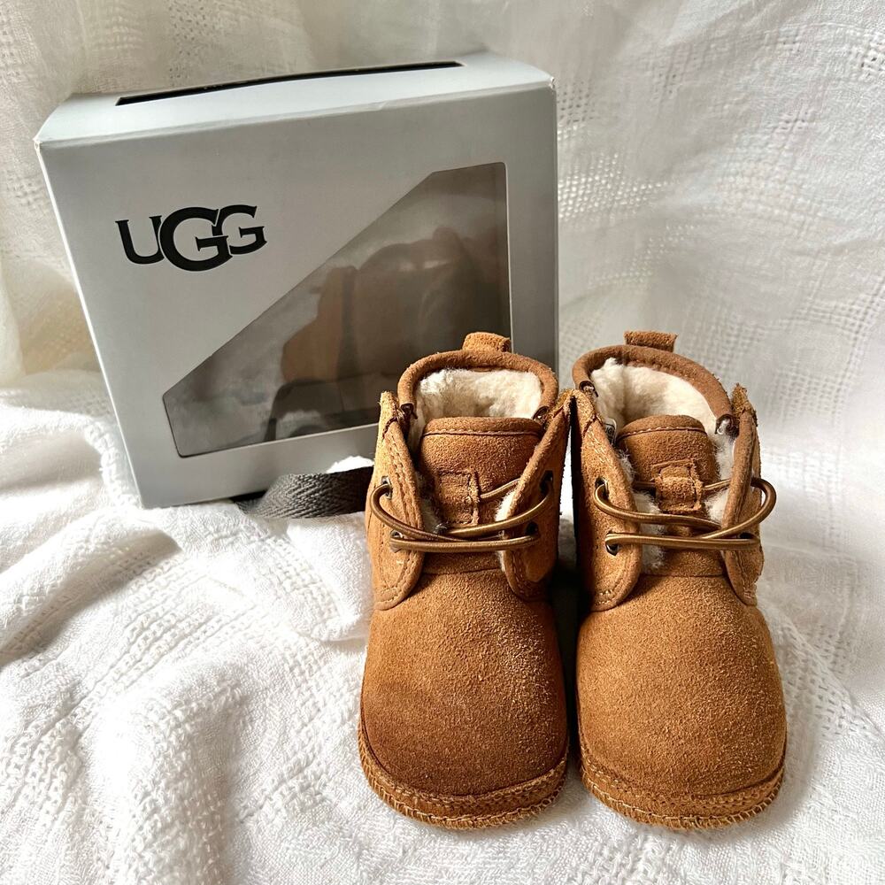 UGG Baby Neumel Chestnut Suede Boots Brown New in Box Size 2/3 6-12 Months